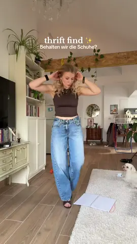 Mit was würdet ihr die Schuhe kombinieren?😍🥀 Drückt aufs +💌 IG: theshanaofficial #wlw #outfitcheck #secondhand #OOTD #thrifthaul 