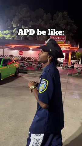 Am I wrong ? 😭 #police #viral #trending @taylorameyah @crrkari @famoustristan_ @SRT TRACKIE 