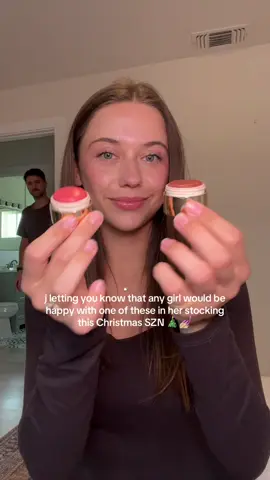 I have 2, summer shade & fall shade. I’d like all of them😄 they are so buttery and blend beautifully. Blush adds sooo much to your face!🍓😍 #blush #stockingstuffer #christmasgiftsforher #merit #fallmakeup @MERIT Beauty 