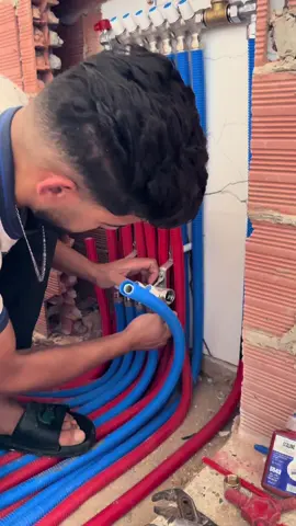 ترصيص الصحي والغاز والتدفئة المركزية بسكيكدة