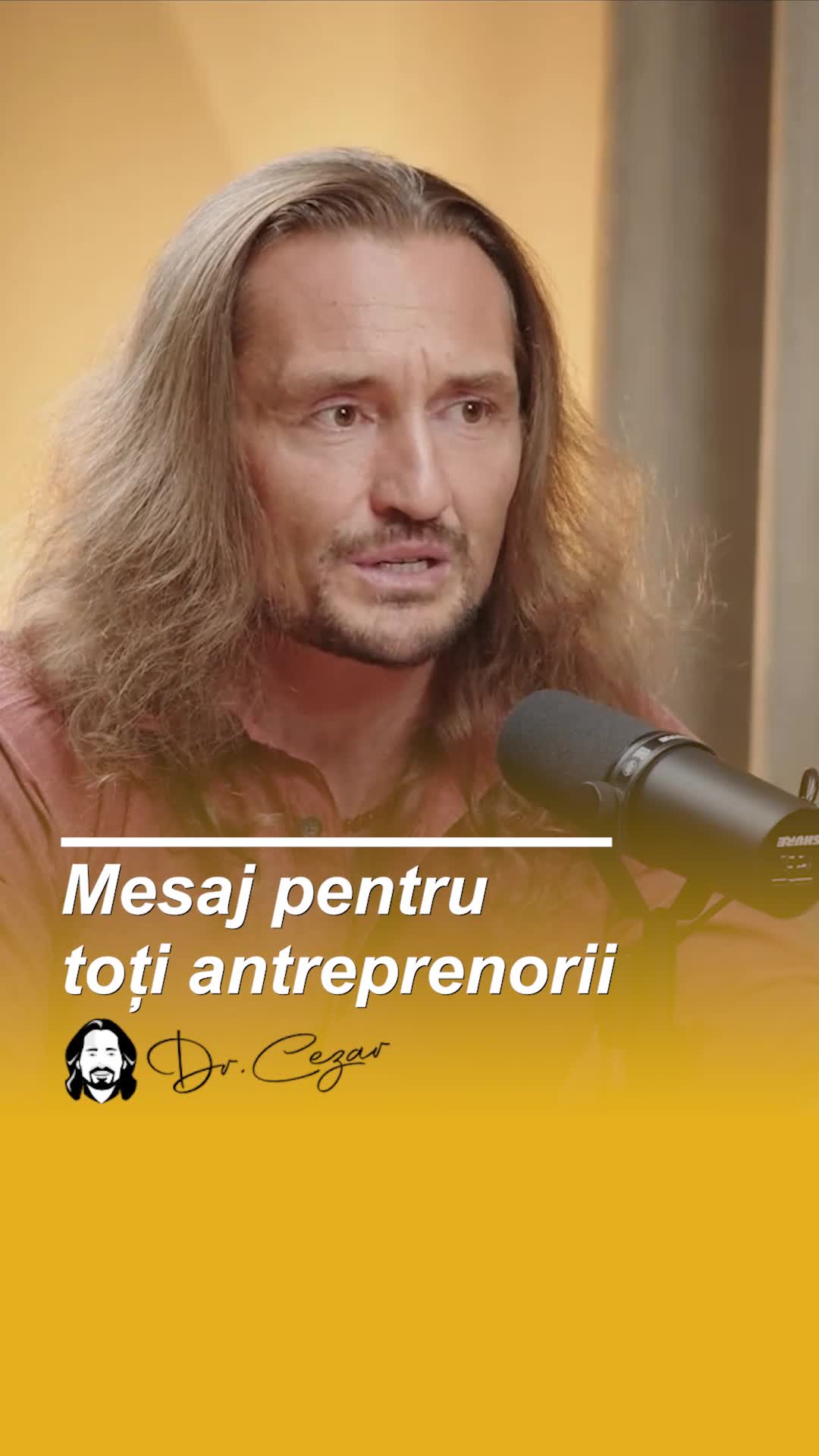 Antreprenorul este întreprinzătorul, omul care are curajul să transforme idei în realitate. El știe ce să facă cu banii: îi transformă în valoare, în soluții, în locuri de muncă, în inspirație. 💡 Când ești mulțumit de un produs sau de un serviciu și alegi să plătești cu recunoștință, nu faci doar o tranzacție. Faci un schimb de energie. Tu oferi apreciere. El creează mai mult bine. Banii sunt energie. Iar antreprenorii sunt canalele prin care acea energie se transformă în progres, frumusețe și inovație. De aceea, susține-i. Apreciază munca lor. Când un antreprenor crește, crește o comunitate întreagă. Află mai multe despre cum să-ți ridici nivelul de merit și să atragi mai multe oportunități din noul podcast cu Maria Cristina Banu! 🚀 Începe chiar azi transformarea ta financiară! Ți-am lăsat în primul comentariu link către o sesiune gratuită cu Maria Cristina Banu. . . . #DoctorCezar #DrCezar #Podcast #MariaCristinaBanu #MoneyCoach #BusinessCoach #EducatieFinanciara #DezvoltarePersonala #MindsetDeSucces #MaterialNou #IatiSanatateaInPropriileMaini #foryou #fyp