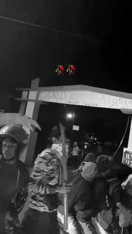 POV perdana jadi tukang paket, tapi tidak di terima dengan baik🥀💔 #timurstaykalem #staykalem #TSK #01 #01insomnia #01sad #teampembangkang2022 #pembangkangtimur #cirebonpride🏴‍☠️ #jawapride🔥 #cirtim #justkonten #gengster #beranda #bagiantimur #fyppppppppp #fyp #storyanakmalam #duniamalam #sad #sadvibes🥀 #sakitbanget 