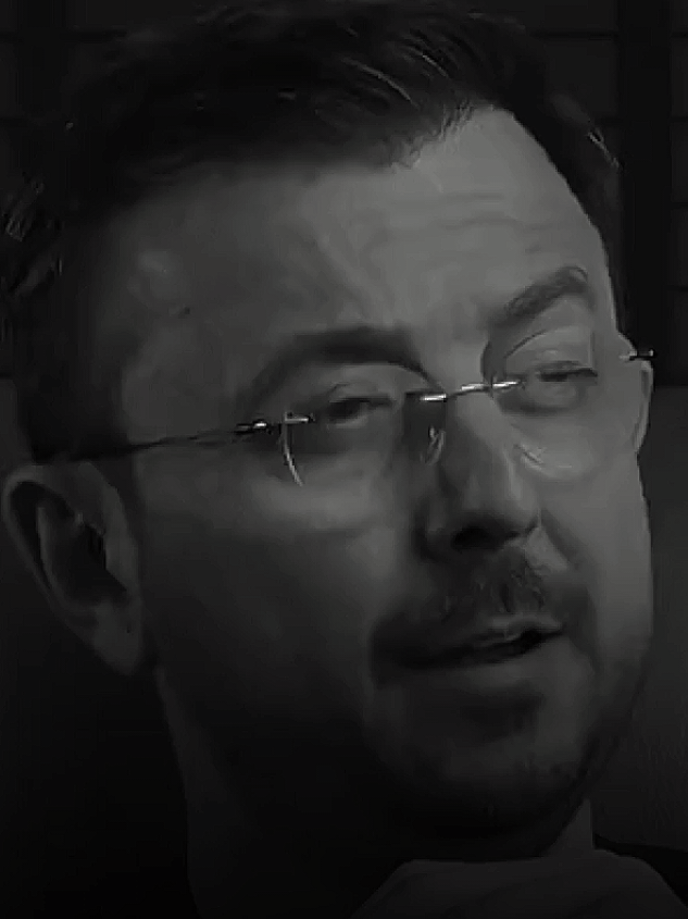 Bazı insanlar hep yanındadır.. #1senanlabeni #keşfetedüş #keşfetbeniöneçıkar 