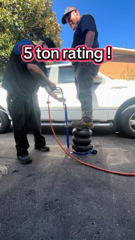 We got a @Vevor Store US 5 ton air jack. #vevorstore #5tonairjack #airbagjack #tirechange #vevor  thanks to @henrynorton0 for the demonstration. 