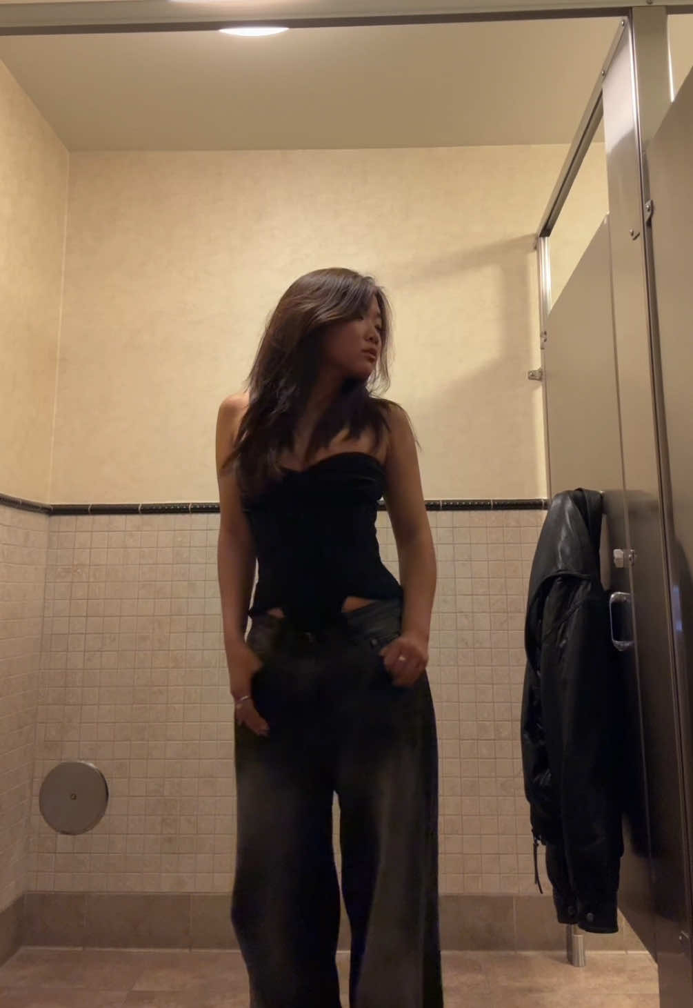 Fit check in the bathroom BAHA #ootdinspo #outfitinspo #OOTD #corset 