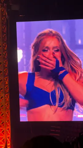 it’s okay queen 🤭 #tatemcrae #misspossessivetour #stlouis #concert @tate mcrae 