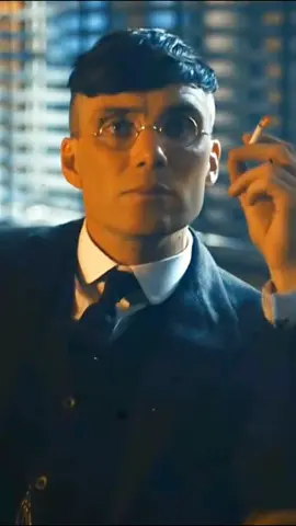 Vivemos em um mundo ao contrário  #reflexão #thomasshelby #conselhos #status #motivação 