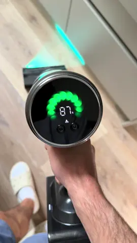 I honestly don't know how you'd make this vacuum better... 😳 @DreameUK  The Dreame V20 Pro features... - AI Smart Cleaning 🤖 - Tangle-Free Hair Cleaning 👩‍🦳 - Deep & Powerful Suction 💪 - Long Runtime ⏰ - Ultra-Fine Filtration 💨 #Tech #cleaning #ai #vacuum #dreame 