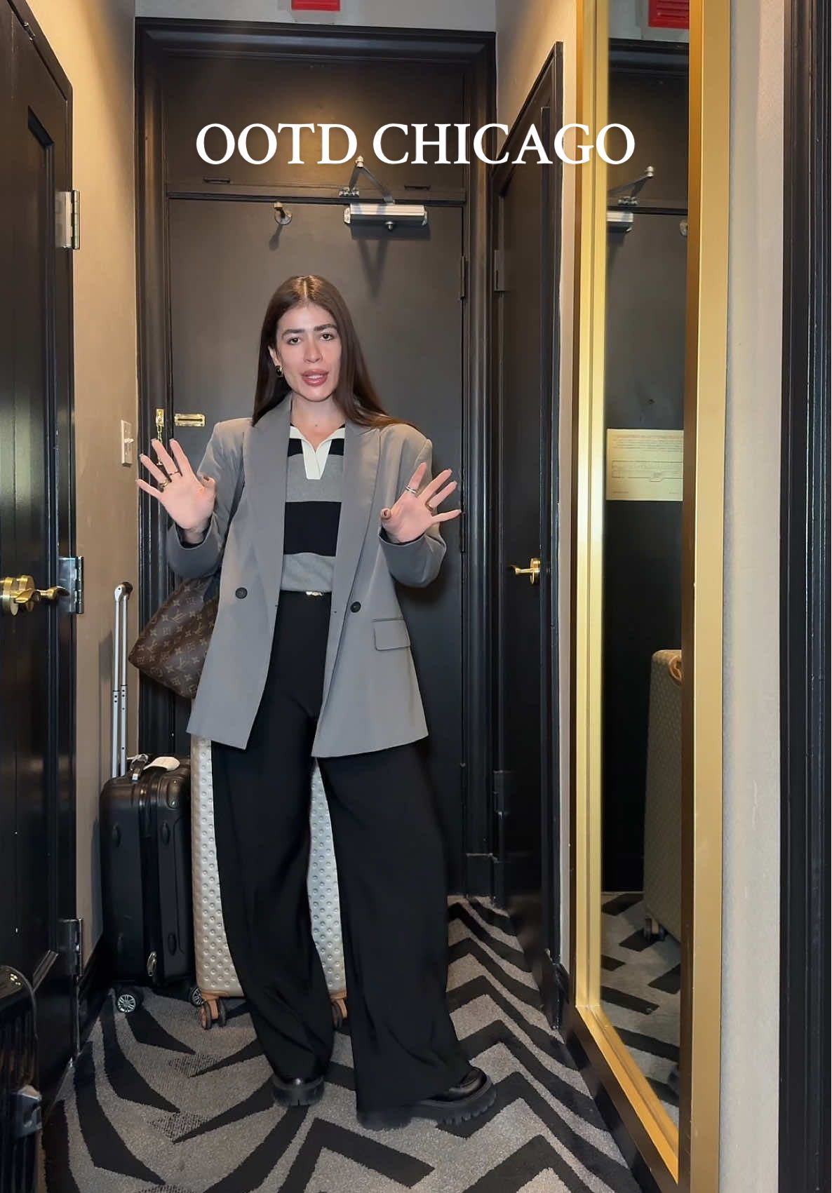 OOTD CHICAGO 🤍 #OOTD #ootdchicago #chicago #OOTD #outfitideas #highstreet #chicago #outfitideas @HIGH STREET MX 