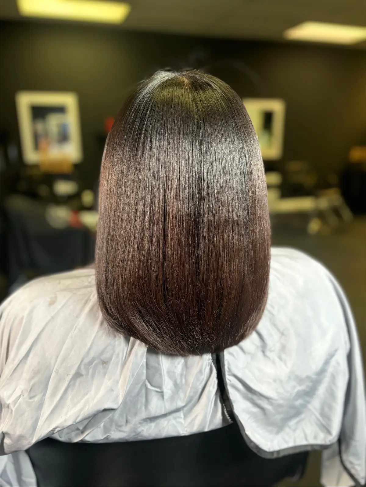 Silk presses with @Hairapy Beauty Bar my go-to hairstylist in Milwaukee, Wisconsin #silkpressnaturalhair #silkpress #milwaukeehairstylist 