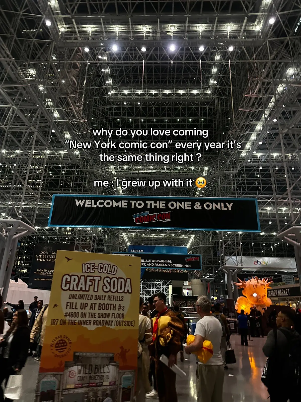 nycc has been my fav con since I was in high school got into it when I first started  getting into this it just has special place for me I meet so many friends I love coming every year :’)  . . . #nyc #nycc #memories #cosplay 