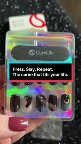 These Curvelifr Gel nails are definitely going to level up your spooky season this year! Great quality nails with everything you need for a long lasting set! #curvelife #gelnailsathome #nails💅 #athomenails #pressonnails 