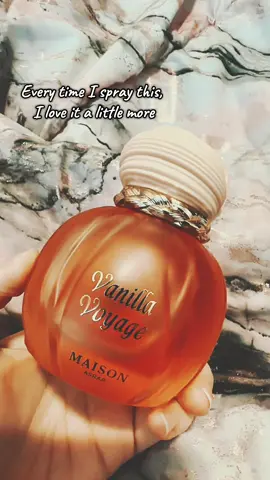I am not joking when I say that I love this a little more every time I spray it. After a rough weekend, I decided this would be my scent of the day because it’s cozy, warm, comforting, and sweet. This has truly become a love in my collection, and I’m so happy I have it. Would repurchase, again and again. #perfumetok #scentoftheday #vanillaperfume #fallfragrances #sweetperfume 