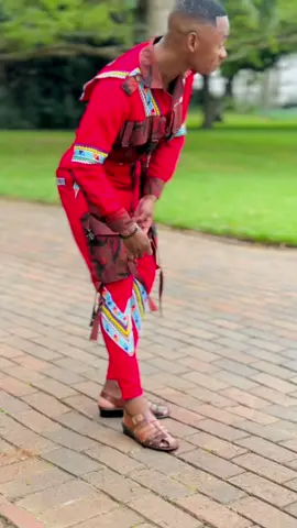 Ungasali ngaphandle sibheke ku December manje🔥🔥🔥🔥💯‼️🚨😩#nkosinathisah #overalls #overall #december #maskandivibes 