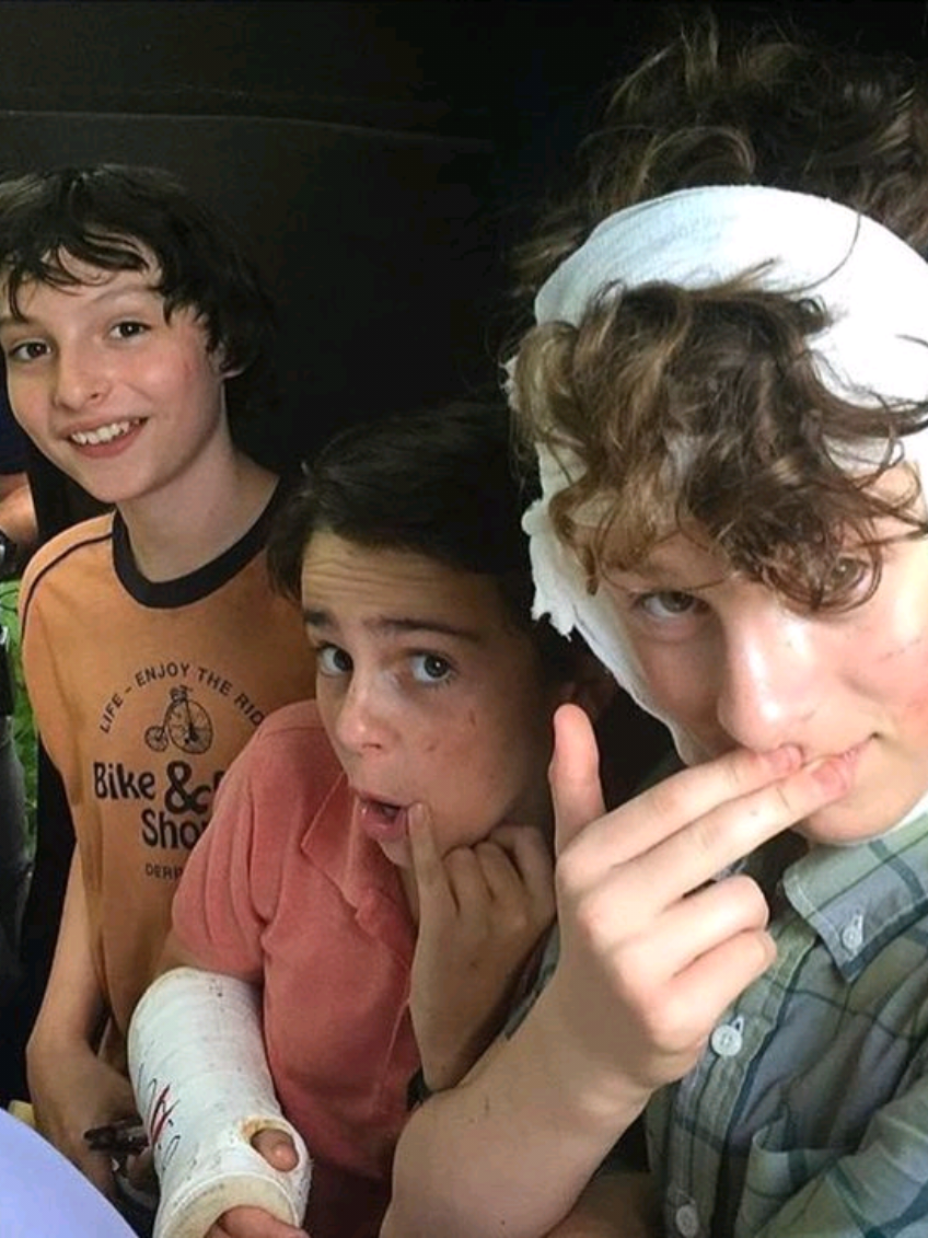 I've been on and off making this for about 3 weeks... so its crap but I dont gaf... #stanleyuris #richietozier #it2017 #musicflwr  @𝑰𝒏𝒈𝒗𝒊𝒍𝒍 ✰🎈🤯 @maez @𝒗𝒂𝒍⋆˚꩜(#1 paul rovia fan) @bilingual bingus @Ana🐬 @amsᥫ᭡ @myles  ◞   1 elliot fan  ⟢ @★ lilley !? ꩜ @mal 🦈 @finkie ! ★ 