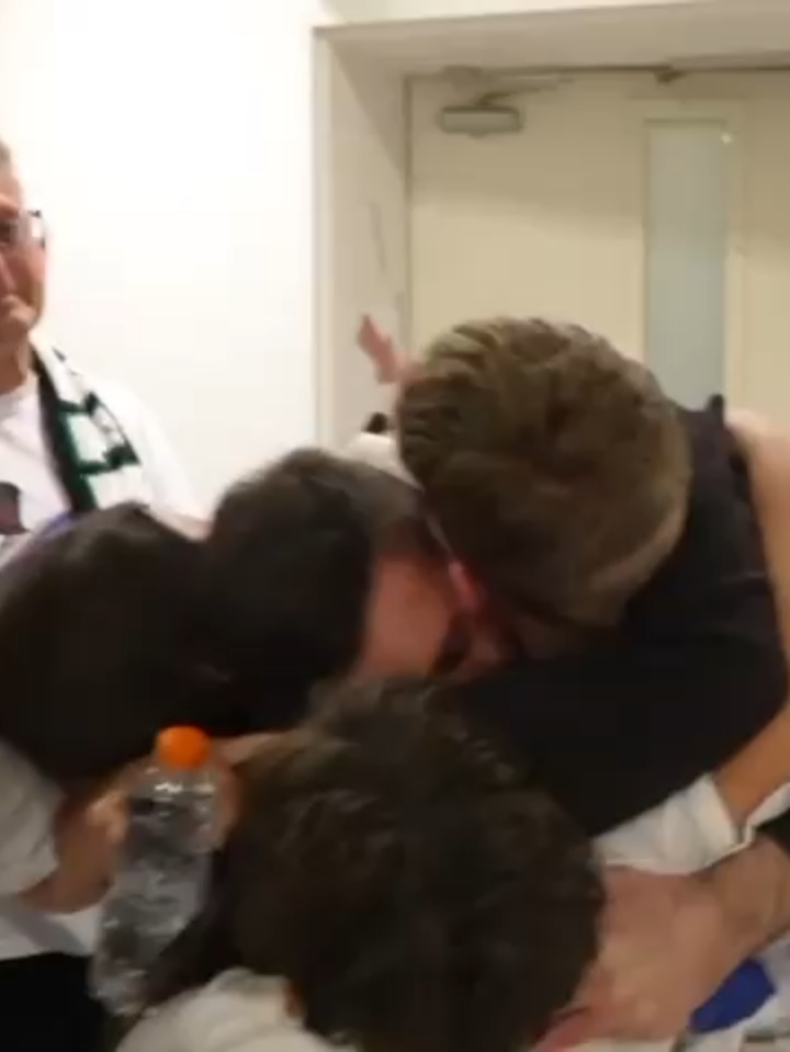 Heartwarming moments: After being kidnapped on October 7, 2023, and surviving more than 2 years in H*mas captivity in Gaza, Matan Angrest finally reunite with family at the hospital in Israel.  Matan was violently kidnapped on October 7, 2023, while defending against H*mas terr*rists who infiltrated southern Israel. He survived more than 2 years in H*mas captivity in Gaza, where he endured brutal and inhumane conditions, including torture. Credit: GPO
