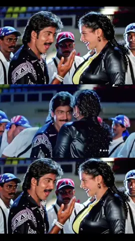 oldisgold 💕 lovesong 💞 lyrics 👌 telugusong 🥰 melody 🤗 #oldisgold #lovesong #lyrics #telugusong #melody 