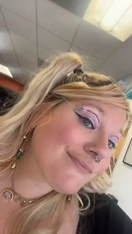 Let's take a moment to appreciate the graphic liner #makeuplooks #makeupoftheday   Makeup  @Gavissi Beauty ® @NYX Professional Makeup @Peach Slices  Earrings @Earthboundtrading  Necklace @Moon Magic Jewelry 🌙 ✨ 