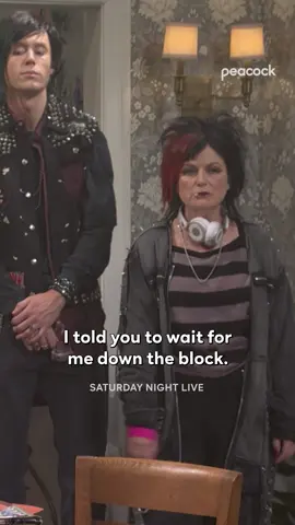 Punk isn't dead 🤘 @nbcsnl is streaming on Peacock. #AmyPoehler #SNL #SaturdayNightLive #Comedy