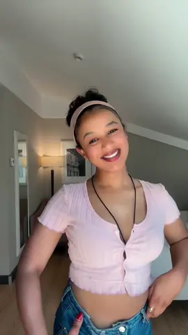 Rozina🤭 #jonnyraga #ethiopian_tik_tok🇪🇹🇪🇹🇪🇹🇪🇹 #habeshatiktok #viral #fypシ゚ 