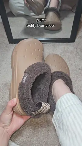 teddy bear crocs #crocs #crocsnewarrivals #fallfashion #tiktokshopblackfriday #crocsshorty 