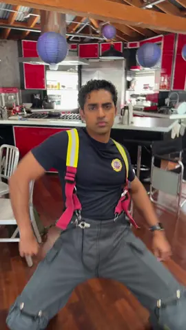 a little sexy dexy moment @911onABC @Elijah Cooper @ANIRUDH PISHARODY #911onabc 