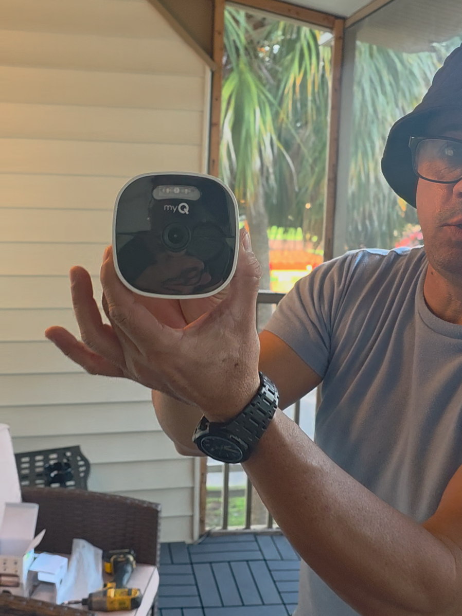 Cámara MyQ para el Hogar: Ve todo desde tu celular  #Camara #myQ  #camera #Outdoor #BatteryCamera 