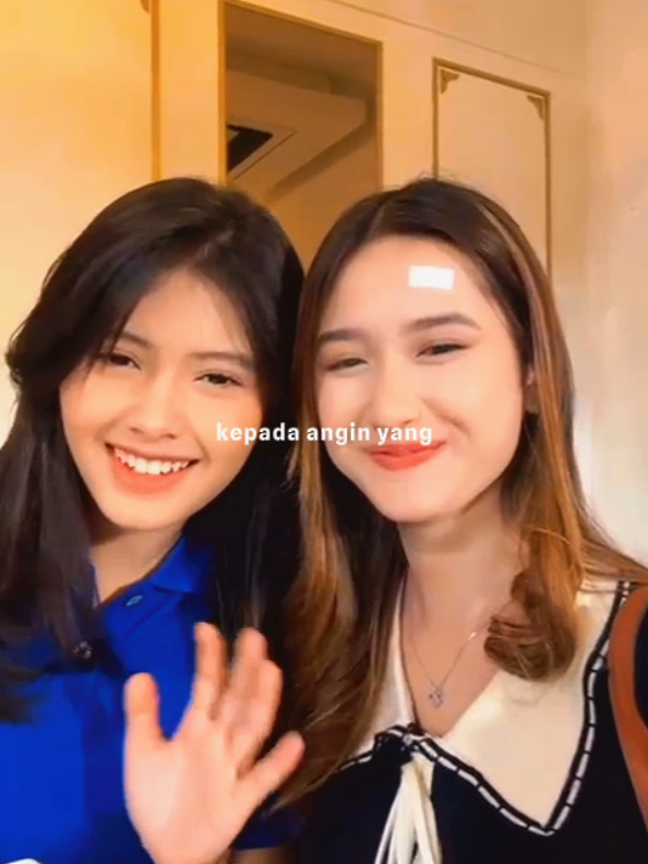 pesona dua cewek cantik #merangkaikataindah #basmalahgralind #whasifaasegaf 