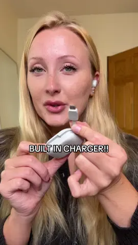 one of the best bundles on tts!! you can get the jbuds wireless headphones and earbuds on sale right now for a limited time!! 🫣 #review #giftguide #headphones #earbuds #accessories 