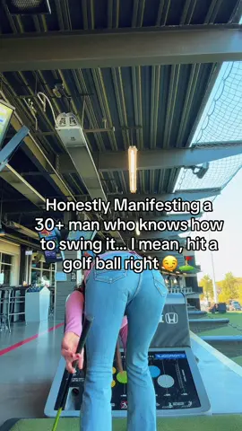 I just need someone to teach me the ways.. #topgolf #minnesota #over30 #uppermidwesty 