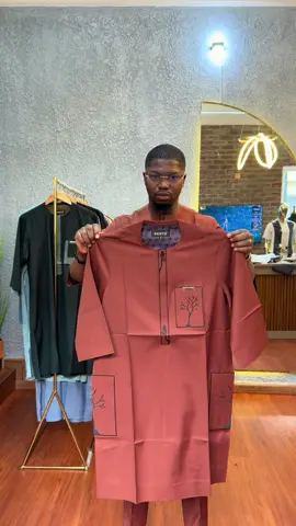 •Displayed outfit available in ready to wear and bespoke M,L&XL available for immediate pickup. •19b Omorinre Johnson lekki phase one  •☎️+2349095530190 WhatsApp only 