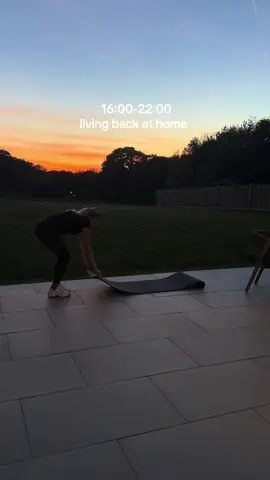 spend a wholesome evening with me living back at home ✨ 🌅                  life looks a little bit different for us since moving back in with the parents / in laws however, it’s going better than we thought 😂 we’re hopeful to start the new house soon but for now we’re just enjoying spending more time with family🤍 #life #fyp #livingathome #eveningroutine #spendtheeveningwithme    