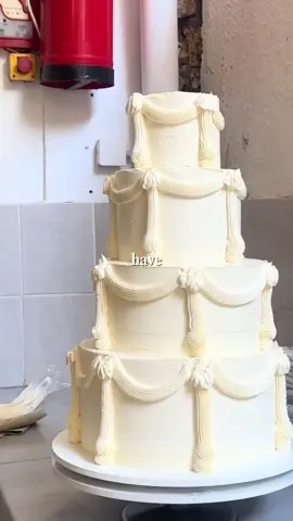 still one of the best weeks of my life and i would do it all over for her again 1000x over bc that’s my mf GIRL!! *also. i normally wouldn’t put callas on a cake- they are toxic. but it’s, what the florist gave us. they ends are taped up and secured before being placed on the cake to protect the cake.* #weddingcake #2025bride #destinationwedding #wedding #cakes 