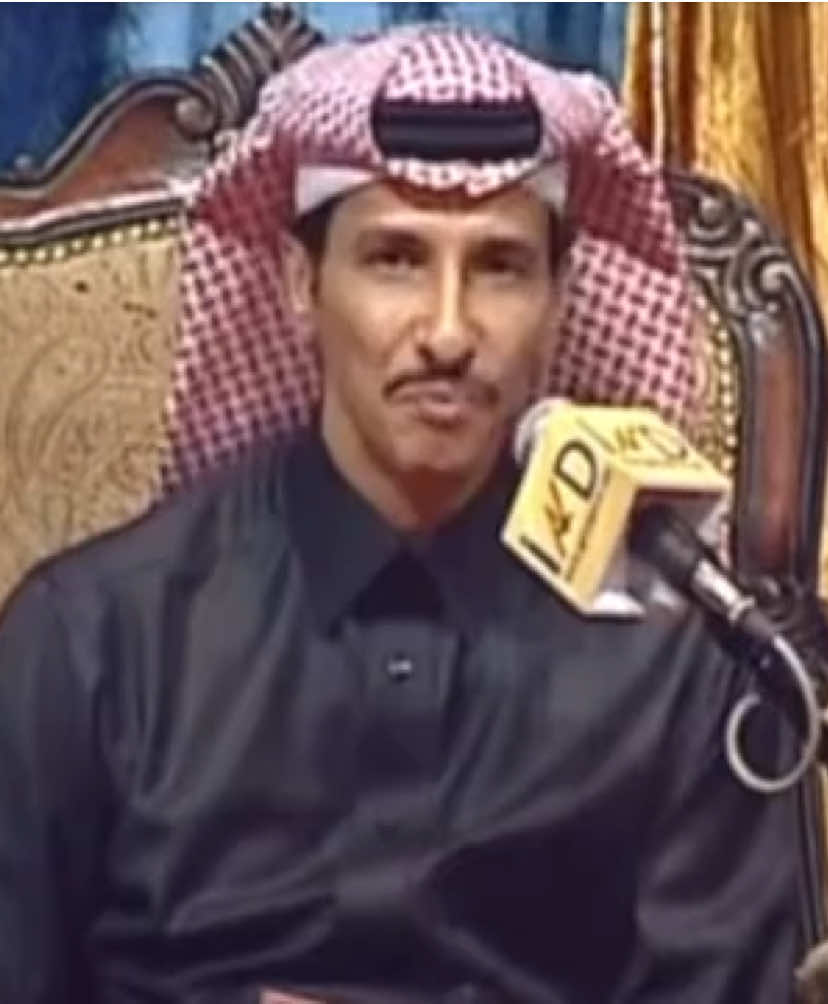 ابيككك 😔 ماني في حبك كذوبٍ ودجال ولاني على بُعدك قليل الحسايف ضاميك وأحبك ولي منك اللال                   وأبيك وأرقى في هواك النوايف وأنت تطاوع بي حسودٍ وعذّال ماتدري إنك غير كل الولايف                           #نايف_صقر #fyp #حزن #حب #4u 