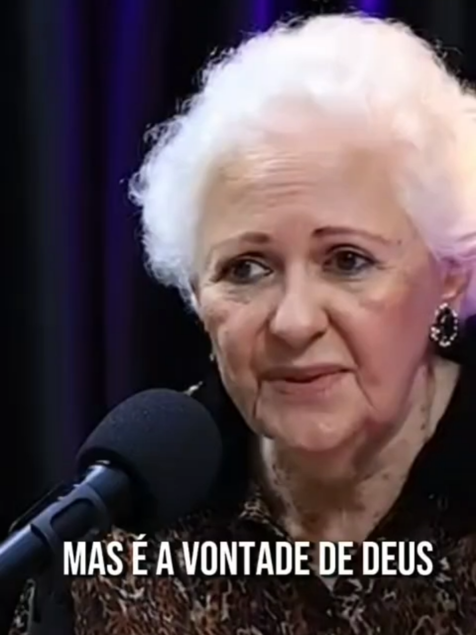 💫 Assumir responsabilidade é o primeiro passo da liberdade. Enquanto você culpar o outro — ou até Deus — vai continuar presa ao mesmo ciclo. 🔄 Não é sobre culpa, é sobre consciência. Sobre dizer: “Eu escolho, eu crio, eu mudo.” 🌿 A verdadeira força nasce quando você para de terceirizar e começa a se olhar com amor. ❤️ #PensamentoIluminado #Autoresponsabilidade #Consciência #DespertarInterior #PoderPessoal #Evolução #Autoconhecimento
