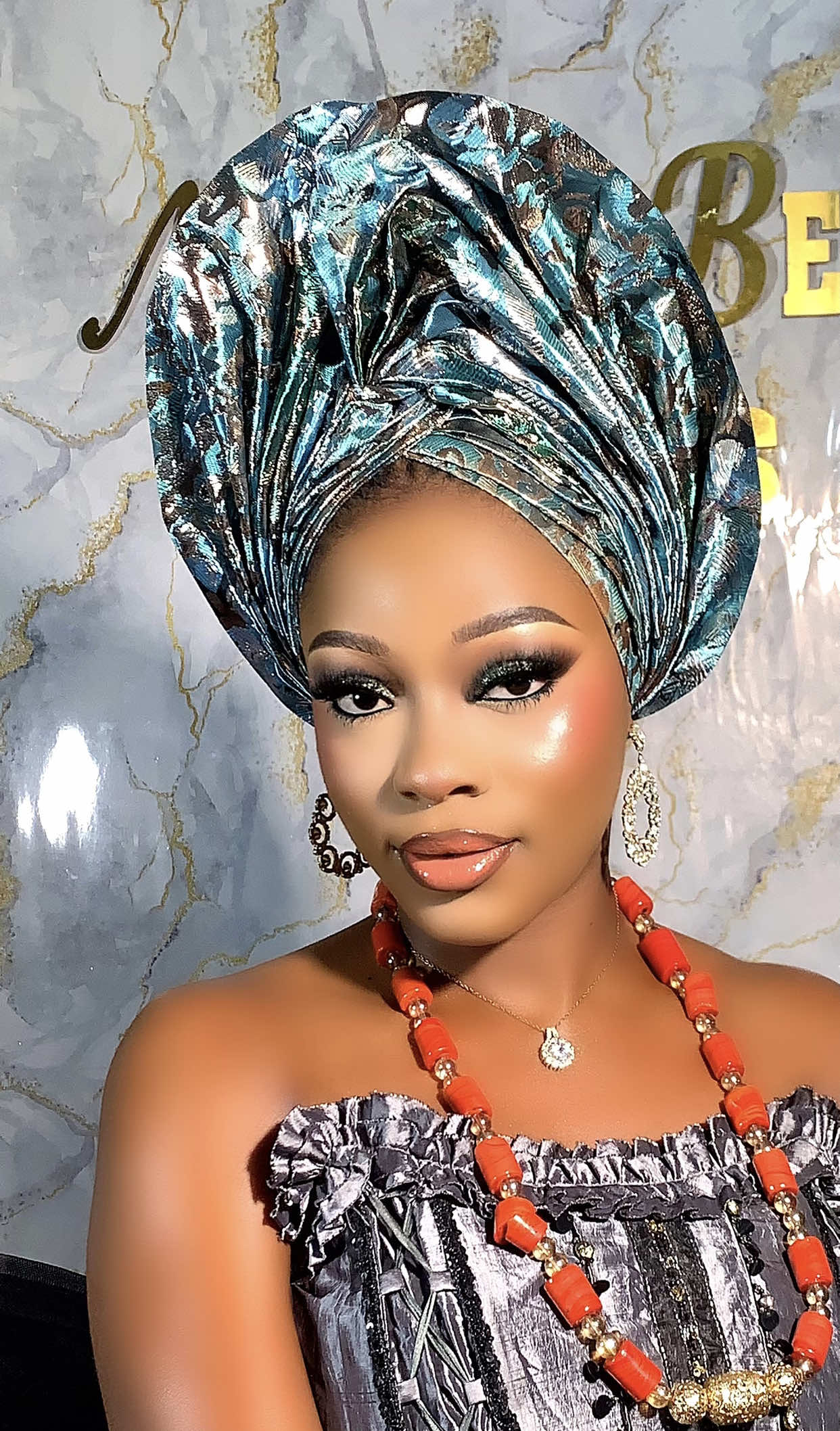 @GÈLÈ ARTIST AWON LOBALOBA how una go solve this matter now🤣 #muainota #muainikeja #muainmainland #muainsangootta #muainatan #bridalmuainogun #muainojuore #muainsinger #muainijoko #ogunstatemua #bridalmuainota #muainifo #muaintollgate #muainiyanaiyesi #bridalmua #muainilogbo #muainsango #muainAtan 