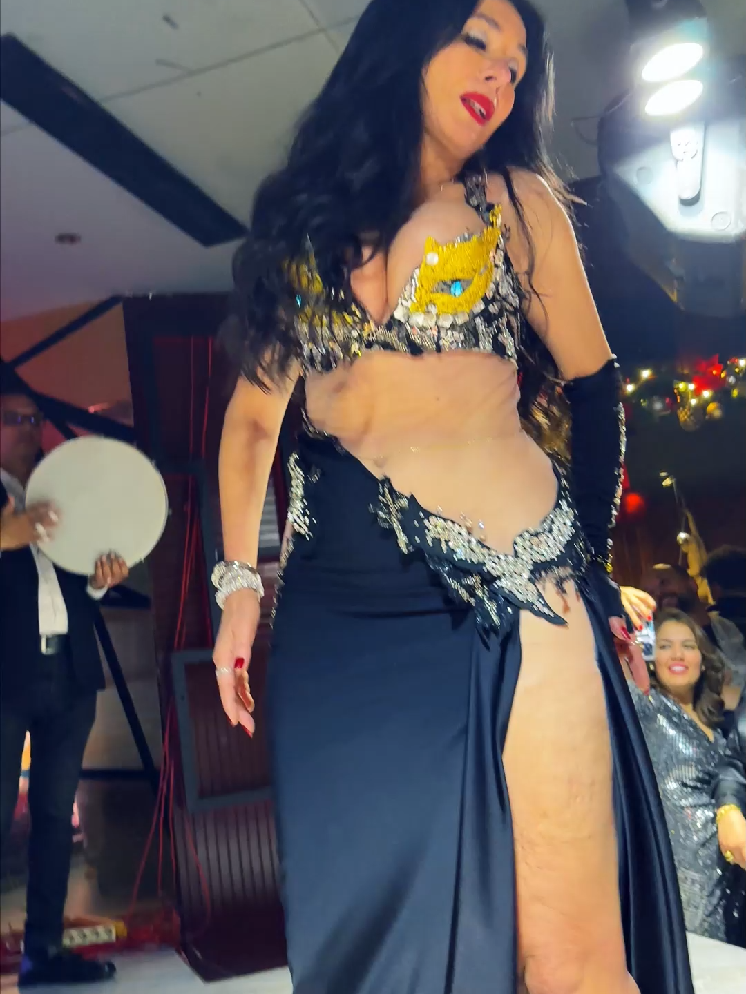 ورا كل رعشه قصه 👀💋 - #دينا | #dina  #fyp #f #art_by_dina #foryou #foryoupage #funnyvideos #funny #funnyvideo #tiktok #trending #fypシ゚viral #tutorial #tiktokindia #dina #t #دينا