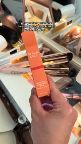 Love @Peach & Lily products! #luminizingstick #peachandlily #eyebrightening #highlightstick #skincare 