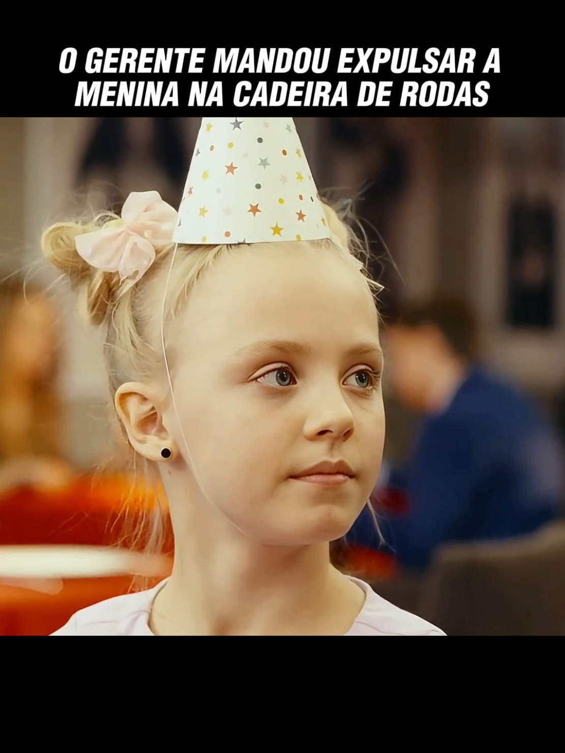 Gerente mandou o garçom expulsar a garota. #historia #narracao 