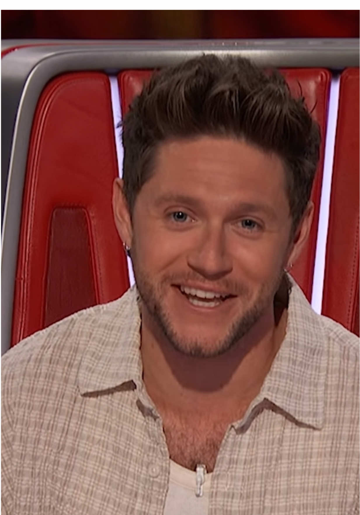 niall horan on the voice doing a little promo (and looking stunning and handsome as usual) #niall #niallhoranvids #niallhoran #teamniall #thevoice 