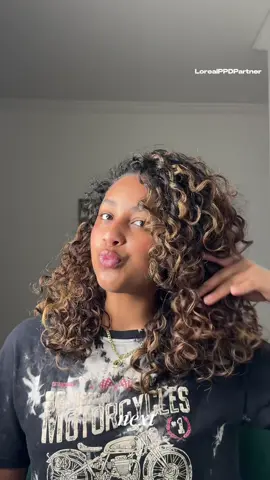 POV: your curls are thriving after a full reset 🌀✨ @Redken @Pureology #LorealPPDPartner 💕 Redken Acidic Bonding + Pureology Hydrate Oil + the 24/7 Serum = dream team 👏 Like… who needs a good hair day when you can have a good hair LIFE 💖 #ad #RepairReviveThrive #Redken #Pureology 