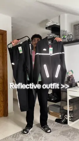 Nike tech reflective Outfit | cupones en mi bio 🎁#niketech #synaworld #outfit 