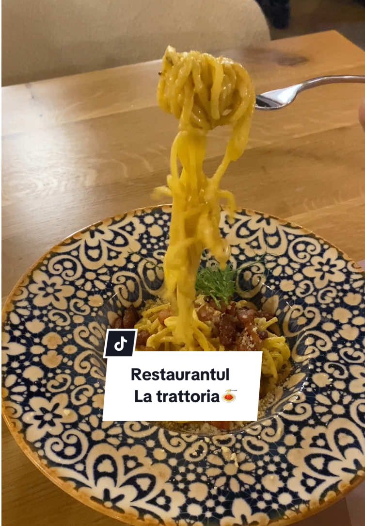 Am fost la Trattoria din Timișoara și WOW 🤤 fiecare fel de mâncare a fost o surpriză! 🍝 Dacă vrei să vezi ce gătesc în fiecare zi, urmărește-i pe Instagram 👉 acolo postează meniul zilnic! #Latrattoria #restauranttimisoara #spaghetticarbonara #gustitalienesc @LaTrattoria-Cucina Moderna  