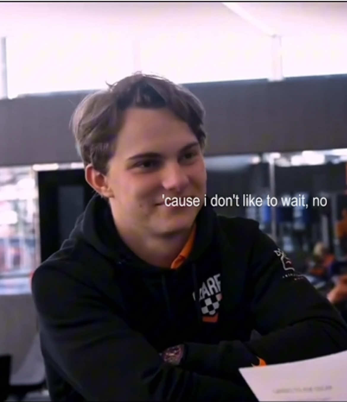 max is not right person for this song but oscar is ig @ariella ⛸️🏎️ #f1 #oscarpiastri #mclaren #fyp #foryoupage 