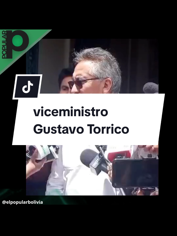 Ejecutivo pide que candidatos aclaren qué reforma constitucional van a realizar El Viceministro de Coordinación Gubernamental, Gustavo Torrico, pidió a los candidatos presidenciales Rodrigo Paz y Jorge “Tuto” Quiroga precisar qué aspectos de la Constitución pretenden modificar. Cuestionó la ambigüedad de sus propuestas y recordó que es necesario definir con claridad qué puede o no cambiarse en la Carta Magna, señalando que los ajustes deben ser puntuales y no generales. #ElPopular #ElPopularBolivia #PopNews #PopBolivia