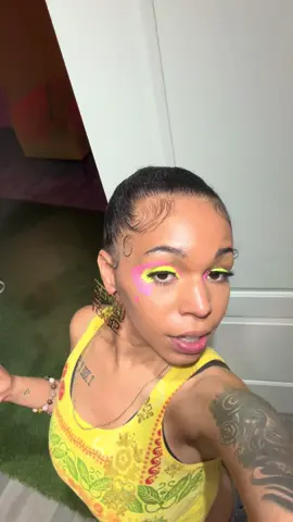 #model  #prettygirl  #prettyenergy  #mindbodyglow  #healingera  