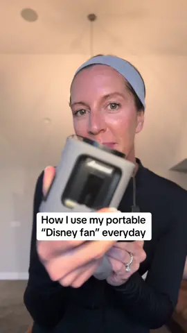 @Amacool #portablefan #minifan #makeuphacks #settingspray 