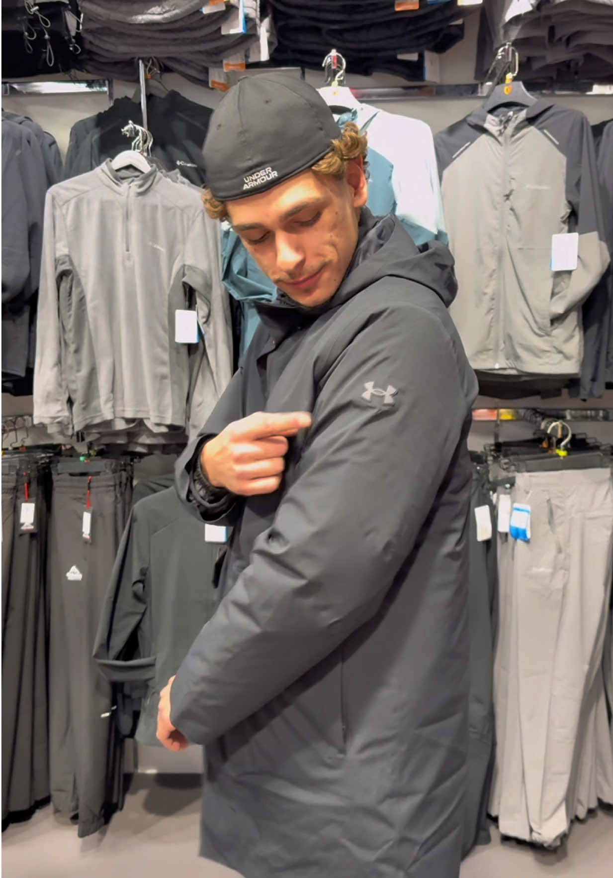 New Parka 2-1 Under Armour disponible dès maintenant dans votre Footkorner AEROVILLE  🥇💥 #footkorner #pourtoi #underarmour #aeroville 👈🏼