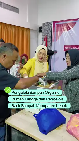 Melaksanakan kegiatan Pengelolaan Sampah Organik Rumah Tangga dan Pengelolaan Bank Sampah di Kabupaten Lebak, hasil kolaborasi antara Badan Riset dan Inovasi Nasional (BRIN) dan DPR RI. Langkah kecil yang membawa dampak besar — bersama kita wujudkan masyarakat yang lebih sadar lingkungan, mandiri, dan inovatif dalam mengelola sampah. 🌱 #BRIN #DPRRI #KomisiX #AddeRosiKhoerunnisa #banksampah 