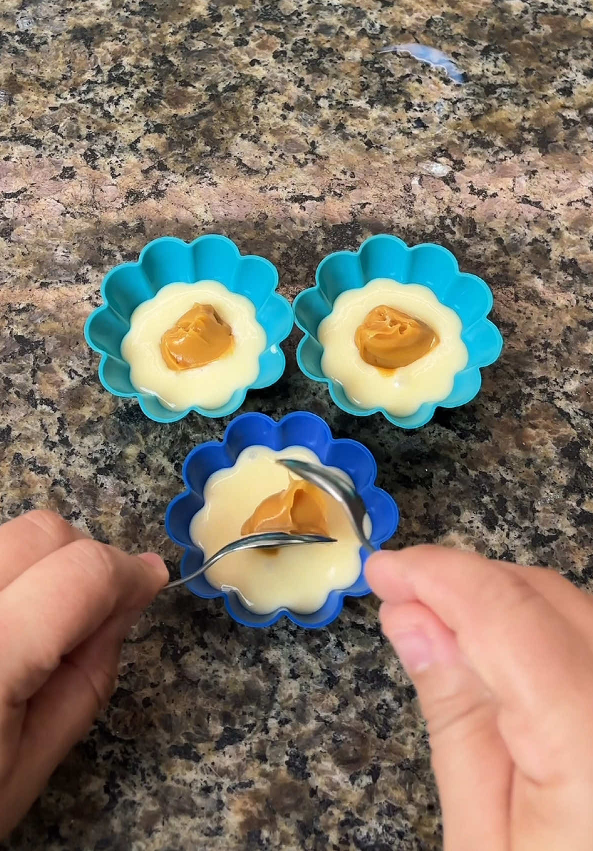 ثمانمائة وثلاثة وتسعون ألف متابع مفقودون  للكشف الكبير #lancheirinhademerda #lancheiraescolar #lancheiradodia #lancheirainfantil 